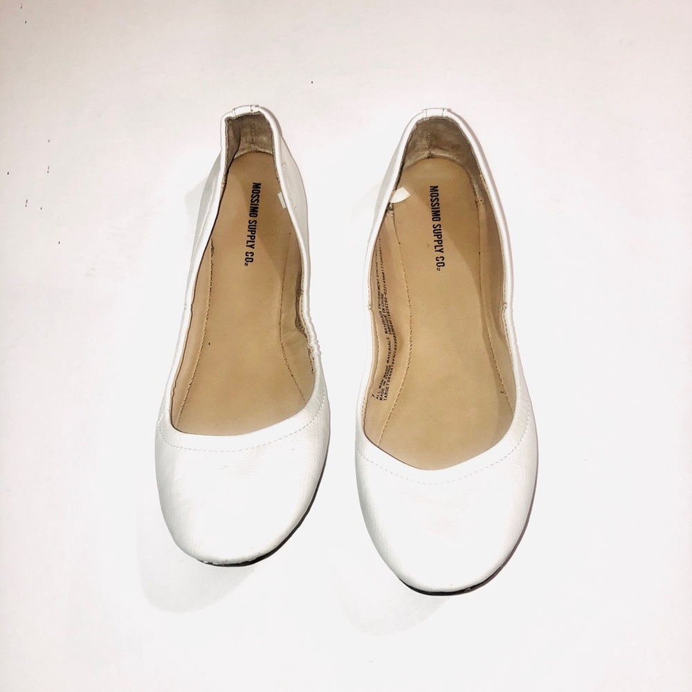 Mossimo/ White/ Ona Ballet Flat shoes size: 7